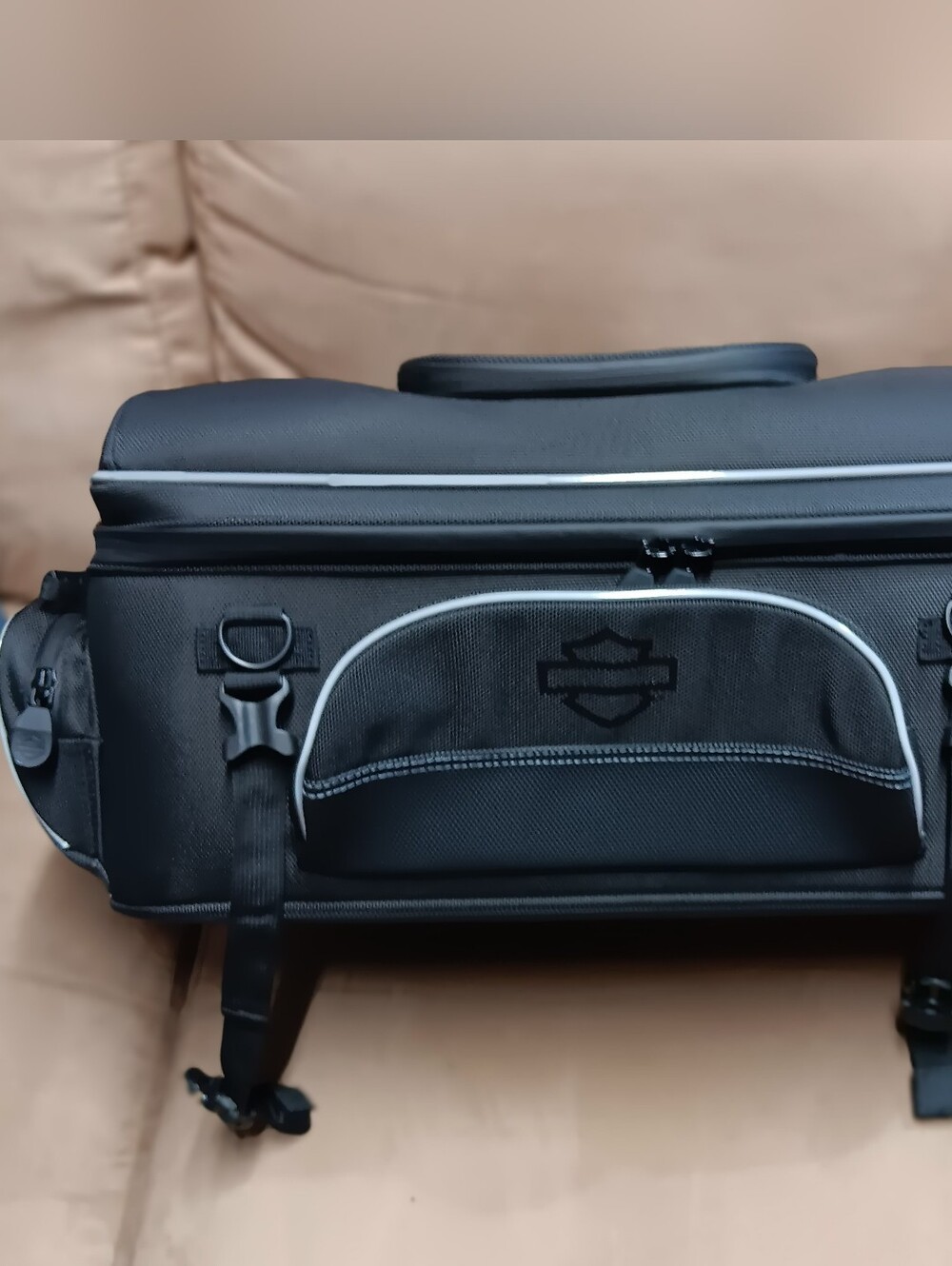 Harley-Davidson Onyx Premium Luggage Tourpak Rack Bag #93300123 w/Cover